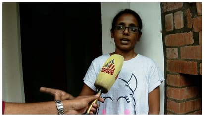 ഹിന്ദു ദൈവങ്ങളെ അപമാനിച്ച് ഫേസ്ബുക്കില്‍ പോസ്റ്റിട്ടെന്ന് പരാതി: കുഞ്ഞില മാസിലമണിക്കെതിരെ കേസെടുത്തു