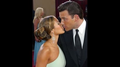 Wedding photos: திருமணம் ஆன கையேடு படுக்கையறை புகைப்படத்தை வெளியிட்டு ஷாக் கொடுத்த ஜெனிஃபர் லோபஸ்! 