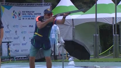 শুটিং বিশ্বকাপে স্কিটে দেশের প্রথম সোনা জয়, ইতিহাস তৈরি করলেন বছর ৪৬-এর মইরাজ খান 