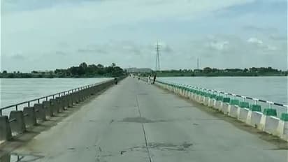 ಕೊಟ್ಟ ಮಾತು ಈಡೇರಿಸದ ಯಡಿಯೂರಪ್ಪ, ಈಗ ಮುಳುಗಡೆ ಭೀತಿಯಲ್ಲಿ ಕೊಳ್ಳೂರು ಸೇತುವೆ