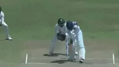 ഷെയ്ന് വോണിന്റെ നൂറ്റാണ്ടിലെ പന്തിനെ അനുസ്മരിപ്പിച്ച് യാസിര് ഷാ