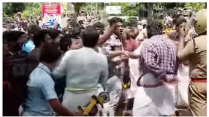 ആയൂരില്‍ മാര്‍ത്തോമാകോളേജില്‍ വിദ്യാര്‍ത്ഥി സംഘടനകളുടെ പ്രതിഷേധം, വന്‍സംഘര്‍ഷം, ലാത്തിചാര്‍ജ്