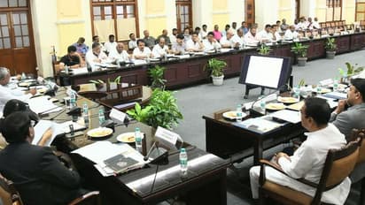 Mysuru Dasara ಈ ಬಾರಿ ಮೈಸೂರು ದಸರಾ ವೈಭವ ಜೋರು, ಸಭೆಯಲ್ಲಿ ನಿರ್ಧಾರ