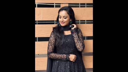 விஜய் சேதுபதியை அடிக்க வேண்டாமுன்னு சொல்லுங்க.. அப்பாவிடம் கதறி அழுத 'சூப்பர் சிங்கர்' பிரபலம்! 