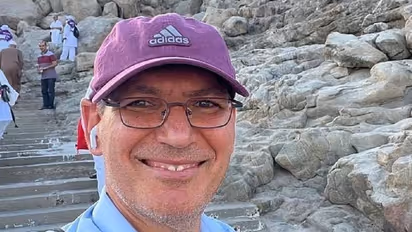 ರಹಸ್ಯವಾಗಿ ಮೆಕ್ಕಾ ತಲುಪಿದ ಮುಸ್ಲೀಮೇತರ ವ್ಯಕ್ತಿ, ವಿಶ್ವದ ಮುಸ್ಲೀಮರ ಆಕ್ರೋಶ!