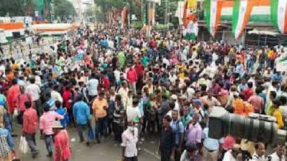 ২১ জুলাইয়ের মঞ্চের দিকে বাড়ছে ভিড়, ধর্মতলায় কড়া প্রশাসনিক নিরাপত্তা