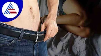 சுய இன்பம் காணும் போது பிறப்புறுப்பில் ரத்தக் கசிவா? ஆண்களே உஷார்..!!