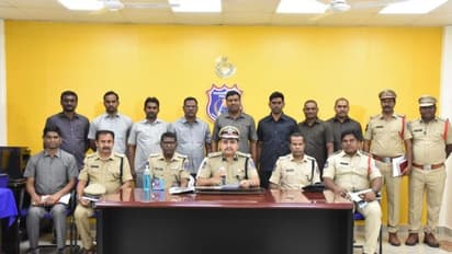 Fake Doctor Arrested:  ఎల్బీనగర్ లో నకిలీ డాక‌ర్ట్ అరెస్ట్..  రష్యా విశ్వవిద్యాలయం నుంచి ఫేక్ సర్టిఫికేట్ !