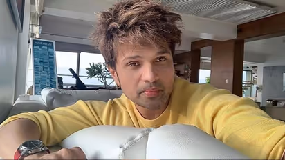 Himesh Reshammiya’s Biography | Birth | Education | Family | Marriage | Debut | Music Albums | Awards