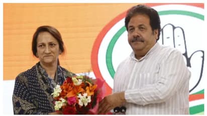 ബിജെപി മുൻ എംഎൽഎയുടെ ഭാര്യ കോൺഗ്രസിൽ