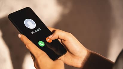 'ഒരു കോള് ചെയ്യാനാ, ഫോണ് തരാമോ ?'; അതിഥി തൊഴിലാളിയുടെ മൊബൈലുമായി ഓട്ടോ ഡ്രൈവർ മുങ്ങി