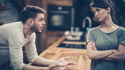 జీవిత భాగస్వామి పై ప్రేమ ఉంటే ఈ పనులు అస్సలు చేయరు..!