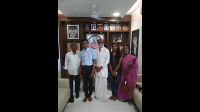 வாழ்த்து பெற வந்த கிராண்ட் மாஸ்டர் பிரக்ஞானந்தா.... சர்ப்ரைஸ் கிப்ட் கொடுத்து ஆச்சர்யப்படுத்திய ரஜினி