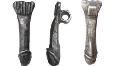 ഏകദേശം 2000 വർഷം പഴക്കം, ലിംഗത്തിന്റെ ആകൃതി, ലോക്കറ്റ് കണ്ടെത്തി