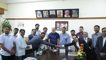 ಟಾಟಾ ಕಾರ್ಮಿಕರ ಜೊತೆ ಮಹತ್ವದ ಸಂಧಾನ ಸಭೆ, ಸಚಿವರ ಸಮ್ಮುಖದಲ್ಲಿ ಸಮಸ್ಯೆ ಪರಿಹಾರ!