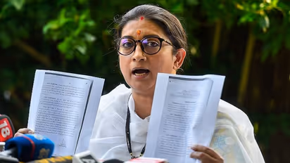 അനധികൃത ബാർ നടത്തിപ്പ് ആരോപണം: കോണ്ഗ്രസ് നേതാക്കൾക്ക് സ്മൃതി ഇറാനിയുടെ വക്കീൽ നോട്ടീസ്