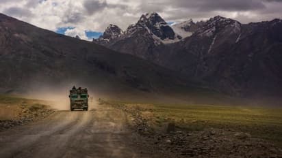 करगिल की 10 खूबसूरत तस्वीरें, जिन्हें देखनेभर से मिलता है सुकून, जंग के 23 साल बाद आज कैसी दिखती है वह जगह 