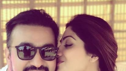 জানেন কি? কোটিপতি ব্যবসায়ীদের স্ত্রী এই বলি অভিনেত্রীরা!