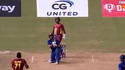 ദില് സ്കൂപ്പ് തിരിച്ചുകൊണ്ടുവരാന് ശ്രമിച്ച് ശുഭ്മാന് ഗില്, പക്ഷെ പണി പാളി