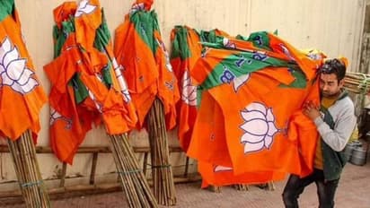 പാളയം വിടാനൊരുങ്ങി 16 ബിജെപി എംഎൽഎമാര്‍ ? സ്വാഗതം ചെയ്യുമെന്ന് ജാര്‍ഖണ്ഡ് മുക്തി മോര്‍ച്ച