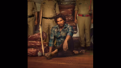 ரசிகர்களை ஏமாற்றிய அல்லு அர்ஜுன்... புஷ்பா படத்தில் இப்படி ஒரு லாஜிக் மீறலா? - இவ்ளோ நாள் இது தெரியாம போச்சே!