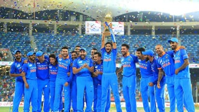 Asia Cup 2022: ಬ್ಯಾಟಿಂಗ್, ಬೌಲಿಂಗ್, ಆಲ್ರೌಂಡ್‌ನ ಈ 3 ರೆಕಾರ್ಡ್ಸ್‌ ಧೂಳೀಪಟವಾಗೋದು ಗ್ಯಾರಂಟಿ..!