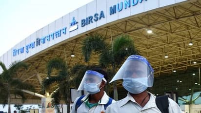 झारखंड के बिरसा मुंडा एयरपोर्ट को बम से उड़ाने की धमकी, 'हमारे साथी बारूद के साथ अंदर हैं..कभी भी उड़ा देंगे