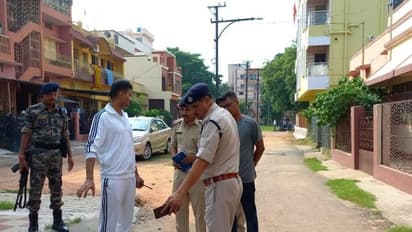 जमशेदपुर में सनसनी: बच्चे को स्कूल छोड़कर चाय पीने लगा युवक, थोड़ी देर बाद परिजनों को मिली मौत की खबर