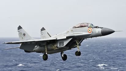 लड़ाकू विमान MiG-29 से लेकर रोमियो हेलिकॉप्टर तक, इन हथियारों से लैस होगा एयरक्राफ्ट कैरियर विक्रांत
