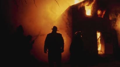 ചതിച്ച കാമുകനോട് പ്രതികാരം തീർക്കാൻ വീടിന് തീയിട്ടു, പക്ഷേ, വീട് മാറിപ്പോയി