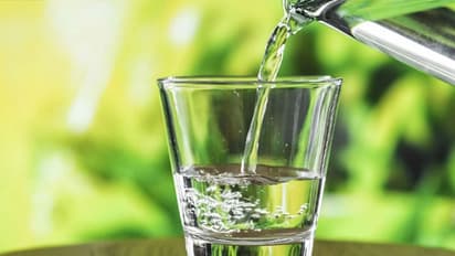 അഞ്ച് മിനിറ്റിനുള്ളിൽ മൂത്രം കുടിവെള്ളമാകും; വഴിത്തിരിവാകുന്ന കണ്ടെത്തൽ, ബഹിരാകാശ സഞ്ചാരികൾക്ക് പുതിയ സ്യൂട്ട്