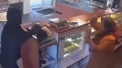 വെറും ഒരു തുണിക്കഷ്ണം കൊണ്ട് കള്ളനെ നേരിട്ട് സ്ത്രീ, വീഡിയോ വൈറൽ, അഭിനന്ദനം