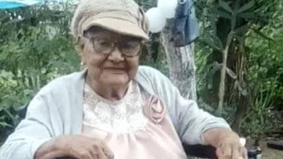 മുത്തശ്ശിയുടെ അവസാനത്തെ ആഗ്രഹം, ശവകുടീരത്തിന് മുകളിൽ കൂറ്റൻ ലിംഗം വയ്ക്കണം!