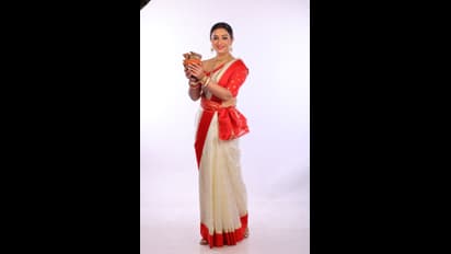 রিলিজ করলো শুভ বিজয়ার ফার্স্ট-লুক, দেখে নিন ছবি