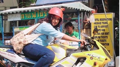 ಬೈಕ್ ಏರಿ ಸಖತ್ ಪೋಸ್ ನೀಡಿದ 'ಪುಟ್ಟಕ್ಕನ ಮಕ್ಕಳು' ಬಂಗಾರಮ್ಮ; ಫ್ಯಾನ್ಸ್ ಫಿದಾ 