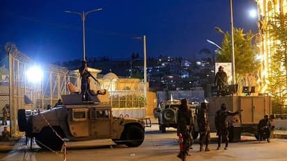 കാബൂളിലെ അന്താരാഷ്ട്ര ക്രിക്കറ്റ് സ്റ്റേഡിയത്തിൽ ടി 20 ക്രിക്കറ്റ് മത്സരത്തിനിടെ ബോംബാക്രമണം; നിരവധി പേര്‍ക്ക്