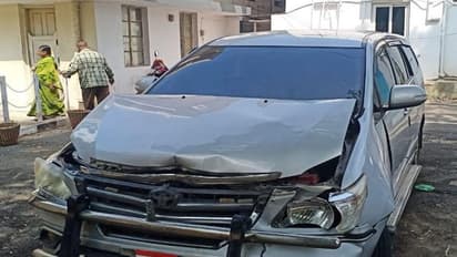 ఏపీ మంత్రి మేరుగు నాగార్జున కారుకు ప్రమాదం.. తృటిలో తప్పించుకున్న మినిస్టర్