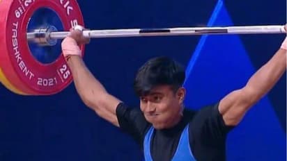 കോമൺവെൽത്ത് ഗെയിംസ്: ഇന്ത്യയ്ക്ക് ആദ്യ മെഡല്; സങ്കേത് സാര്ഗറിന് വെള്ളി