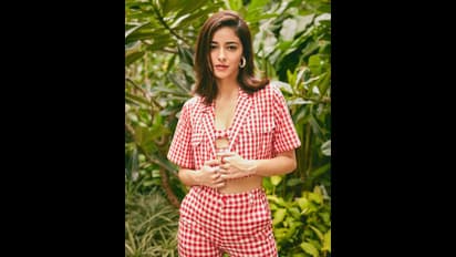 Liger की एक्ट्रेस अनन्या पांडे ने दिखाया एकदम नया अंदाज़, 'मूड स्विंग्स' के जरिए दिखाई खूबसूरती की झलक