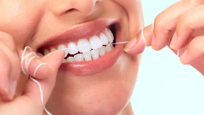 দাঁতের মাড়ি দিয়ে রক্ত পড়লে মেনে চলুন এই বিশেষ কয়টি টিপস, মিলবে উপকার