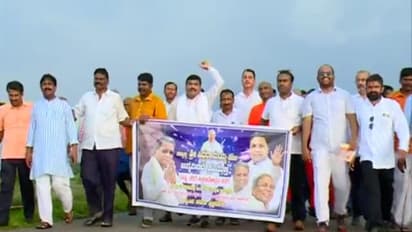 ಸಿದ್ದರಾಮೋತ್ಸವ ಕಾರ್ಯಕ್ರಮಕ್ಕೆ 75 ಕಿ.ಲೋ ಮೀಟರ್ ಪಾದಯಾತ್ರೆ ಹೊರಟ ಸಿದ್ದು ಅಭಿಮಾನಿಗಳು