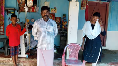 'മഷി നോട്ടത്തിലൂടെ മോഷ്ടാവിനെ കണ്ടെത്തി'; പാലക്കാട് നഗര ഹൃദയത്തിൽ കുടുംബത്തിന് സമുദായത്തിന്റെ വിലക്ക്