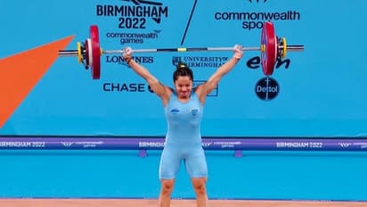 Commonwealth Games 2022: 201kg वजन उठाकर मीराबाई चानू ने जीता गोल्ड, बिंदियारानी को मिला सिल्वर मेडल
