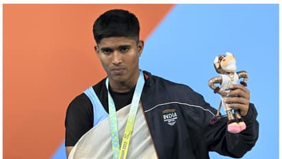 ಕಾಮನ್ವೆಲ್ತ್‌ ಪದಕ ವಿಜೇತ ಸಂಕೇತ್‌ ಶಸ್ತ್ರಚಿಕಿತ್ಸೆಗೆ ನೆರವಾದ ಭಾರತ ಸರ್ಕಾರ..!