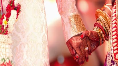 अपने घर में बैठकर दुल्हन...अमेरिकी दूल्हे से करेगी शादी, फिर खुद पति-पत्नी बन करेगी ये काम