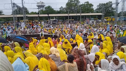 കർഷകരുടെ മഹാപഞ്ചായത്ത്: താങ്ങുവിലയിൽ തീരുമാനം വേണമെന്നതടക്കം 9 ആവശ്യങ്ങള്‍,താങ്ങുവിലയിൽ സർക്കാര്‍ സമിതി യോഗം