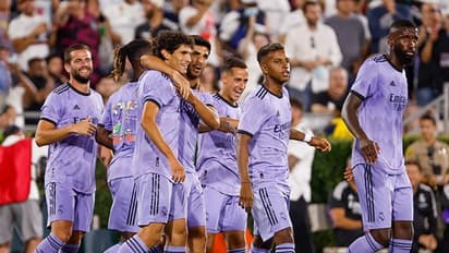 പുത്തന്‍ താരങ്ങളുമായി കളിക്കാന്‍ വരട്ടെ! എഫ്‌സി ബാഴ്‌സലോണയുടെ കഴുത്തിന് പിടിച്ച് ലാ ലിഗ, ദുരിതം തുടരുന്നു