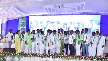 ಮಂಡ್ಯ ಹಿಡಿದಿಟ್ಟುಕೊಳ್ಳಲು ದಳಪತಿ ಶಕ್ತಿ ಪ್ರದರ್ಶನ, ಕಾಂಗ್ರೆಸ್ ನಾಯಕರು ಜೆಡಿಎಸ್ ಸೇರ್ಪಡೆ