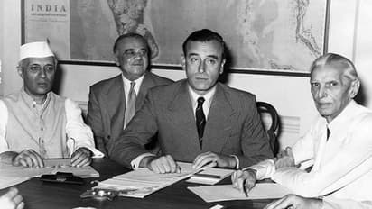 रात 12 बजते ही गोरों ने किए हिंदुस्तान के 2 टुकड़े, फिर पाकिस्तान 14 और भारत 15 अगस्त को क्यों मनाता है आजादी