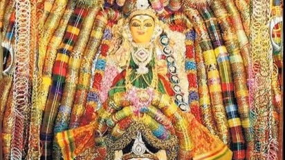 ஆடிமாதம் இறந்த கன்னிகளை, சுமங்கலிகளை வழிபடலாம்; இதனால் என்ன நன்மை?